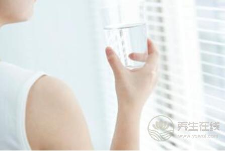 什么是喝水减肥法？