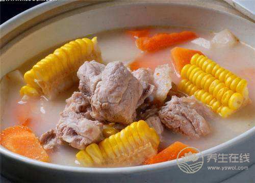 清炖排骨的做法 补钙排骨汤的功效