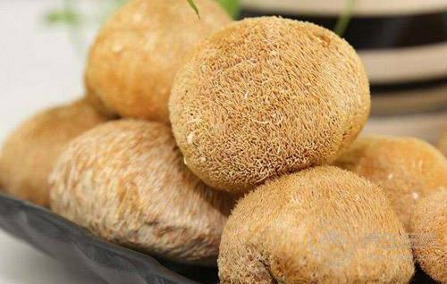 痛风的人不能吃的食物，少吃一口、少痛一次