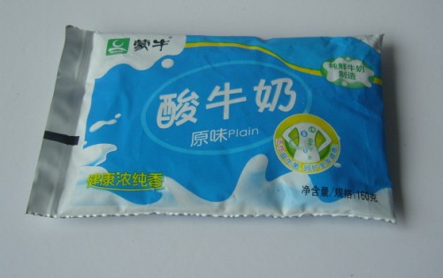 袋装的牛奶是否可以直接加热饮用