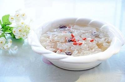 夏季有哪些清凉解暑适合饮用的甜品汤