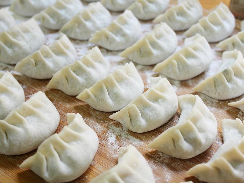 饺子皮应该用冷水和面还是热水和面