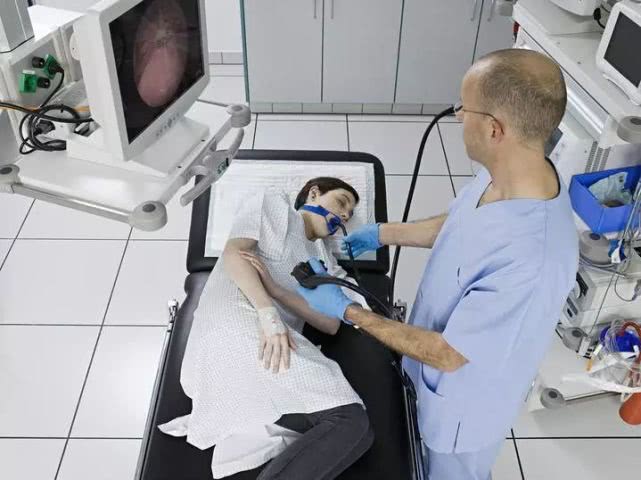 体检肿瘤标志物高不一定就是癌症