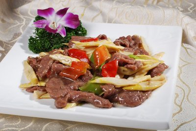 家常做炒牛肉应该怎么做口感更嫩更好-易网健康<a href=http://www.ewebol.com/jkys/ target=_blank class=infotextkey>养生</a>网 家常做炒牛肉应该怎么做口感更嫩更好