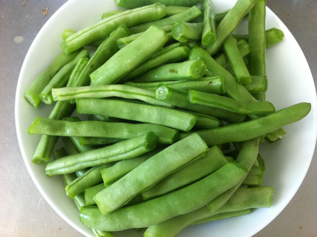 豆角没熟的危害怎么做更容易炒熟