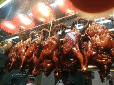 制作烧鸭应该用什么配料更加美味