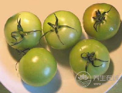这5种常见的果蔬竟自带毒素，食用要特别注意！