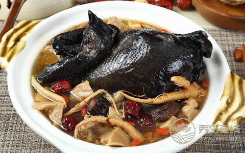月经不调吃3种食物，调经养血滋阴补肾